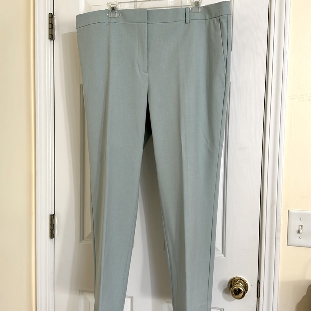 Size 18  Pant Ann Taylor Mid-Rise Pant